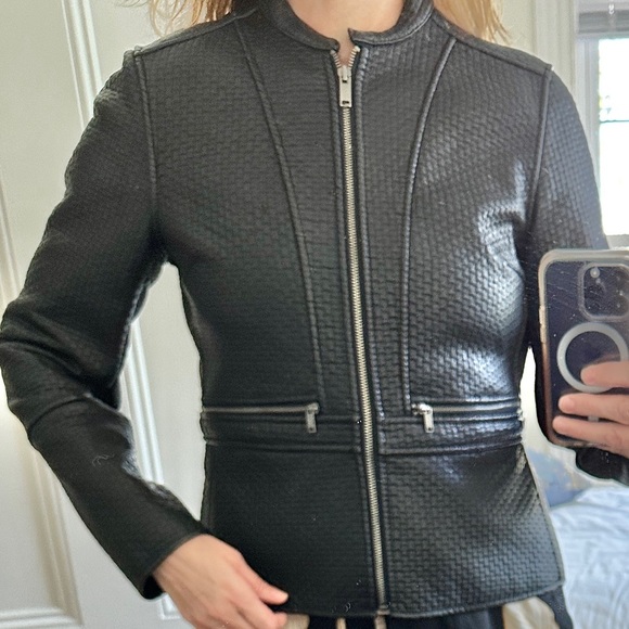 Gorgeous embossed moto jacket by Lord&Taylor. Vegan Leather. Zip cuffs. Size 6/8 - Picture 1 of 12